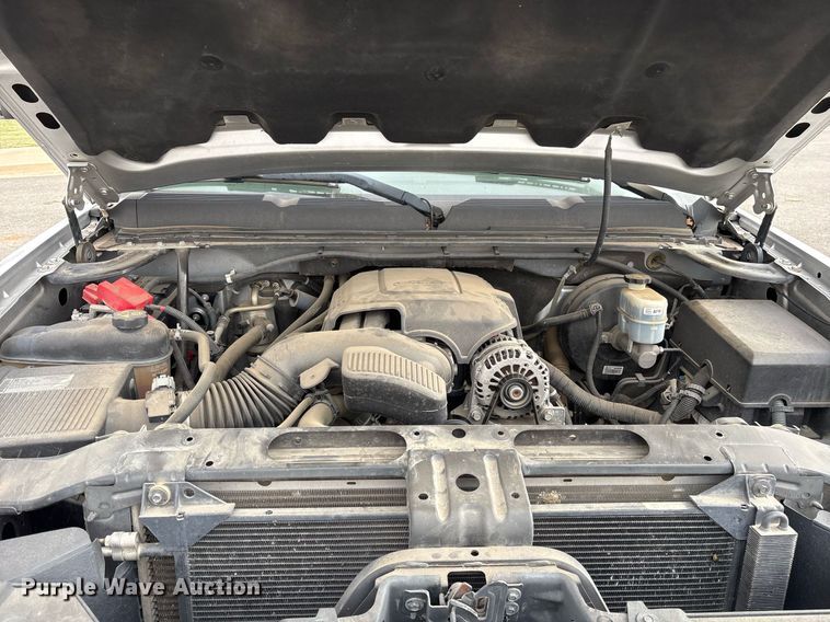 image for item OB9529 2011 Chevrolet Silverado 1500 Crew Cab pickup truck