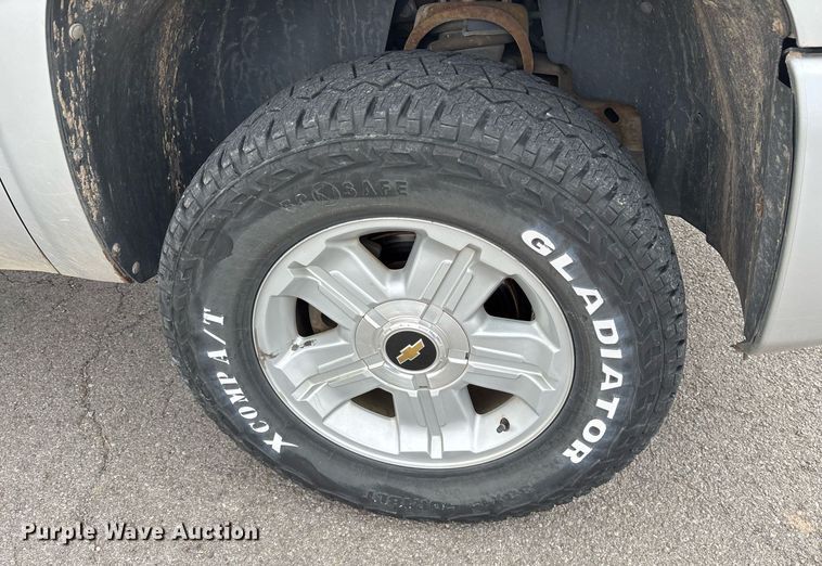 image for item OB9529 2011 Chevrolet Silverado 1500 Crew Cab pickup truck