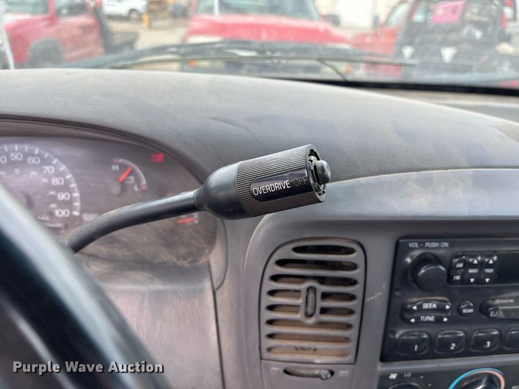 image for item OB9530 2001 Ford F150 pickup truck