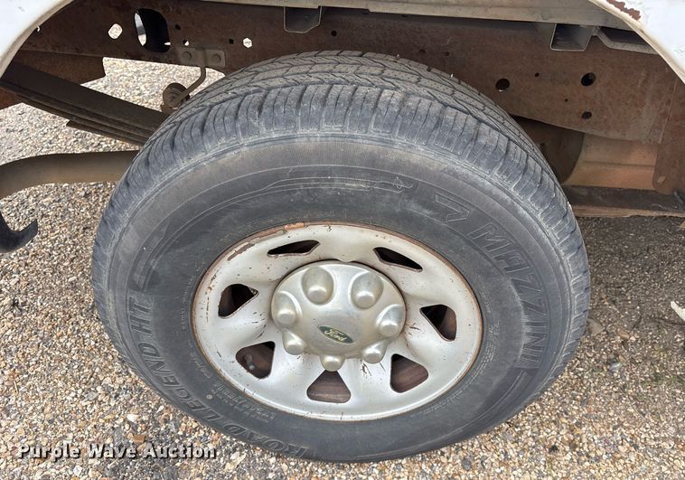 image for item OB9530 2001 Ford F150 pickup truck