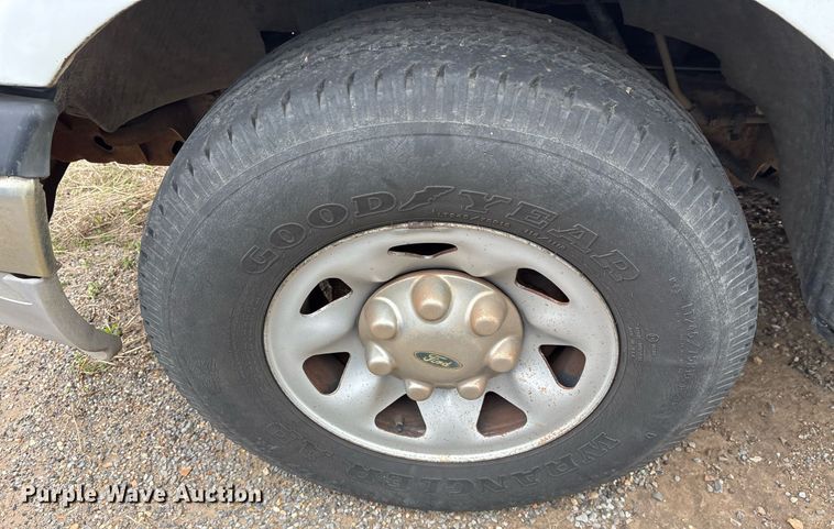 image for item OB9530 2001 Ford F150 pickup truck