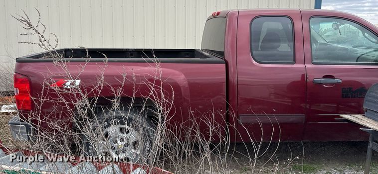 image for item OB9531 2008 Chevrolet Silverado 1500 Ext. Cab pickup truck
