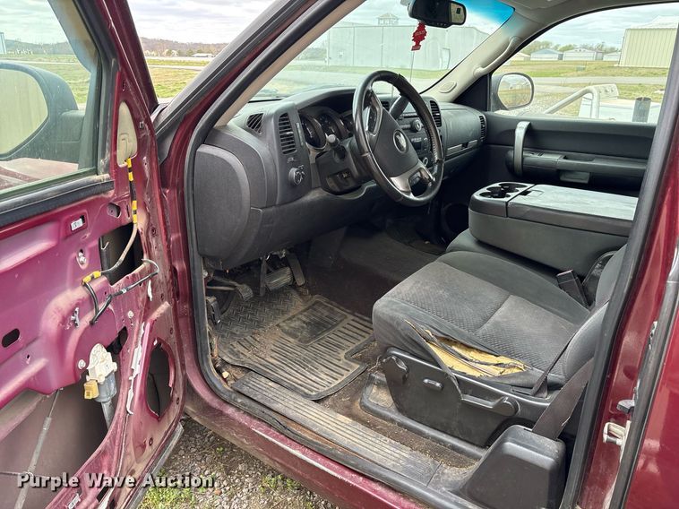 image for item OB9531 2008 Chevrolet Silverado 1500 Ext. Cab pickup truck
