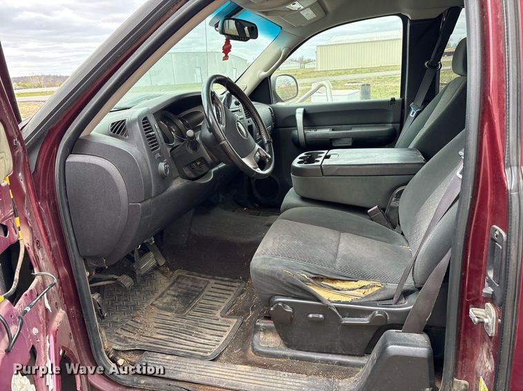 image for item OB9531 2008 Chevrolet Silverado 1500 Ext. Cab pickup truck