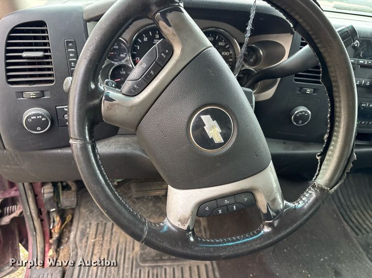 image for item OB9531 2008 Chevrolet Silverado 1500 Ext. Cab pickup truck