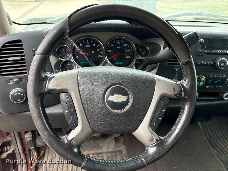 image for item OB9531 2008 Chevrolet Silverado 1500 Ext. Cab pickup truck