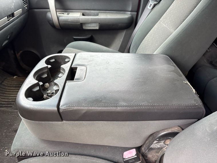 image for item OB9531 2008 Chevrolet Silverado 1500 Ext. Cab pickup truck