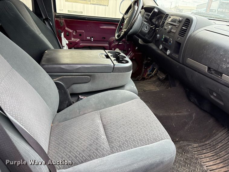 image for item OB9531 2008 Chevrolet Silverado 1500 Ext. Cab pickup truck