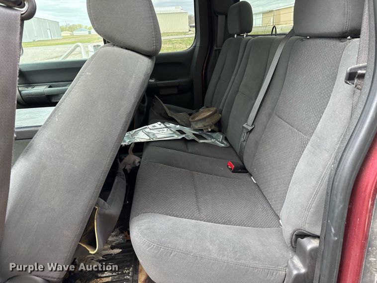 image for item OB9531 2008 Chevrolet Silverado 1500 Ext. Cab pickup truck