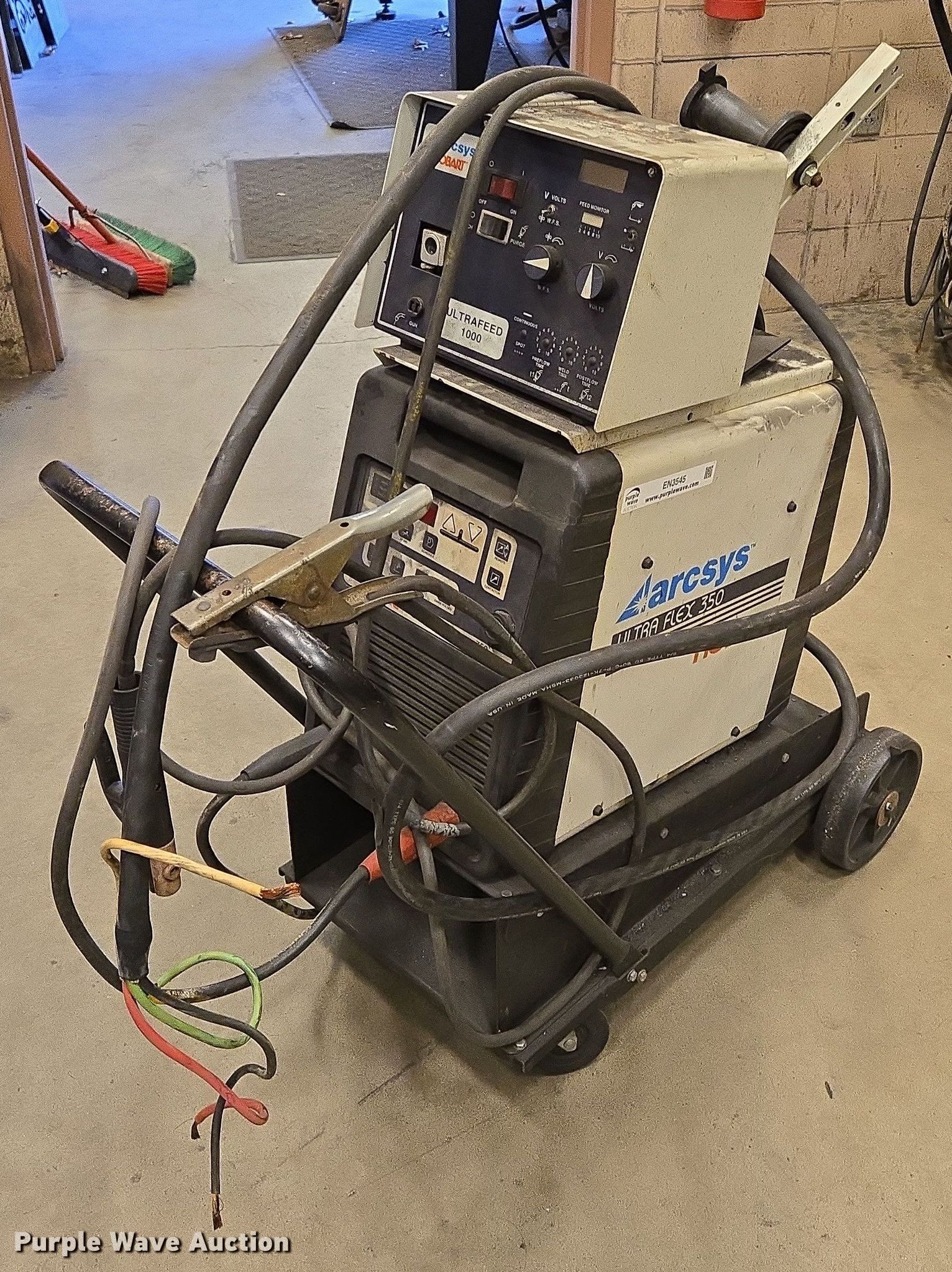Hobart Arcsys Ultra Flex 350 Pulse welder in Pittsburg, KS | Item