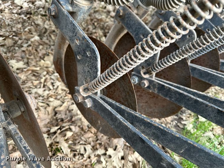 image for item DF8471 John Deere 8300 grain drill