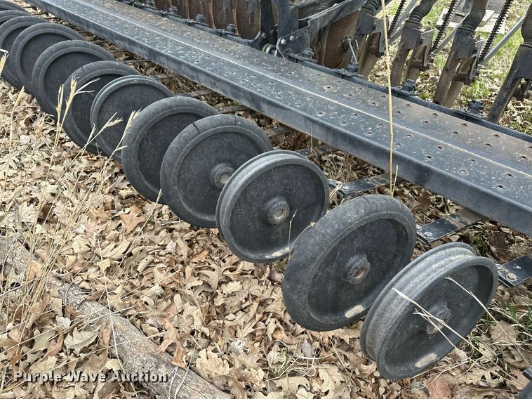 image for item DF8471 John Deere 8300 grain drill