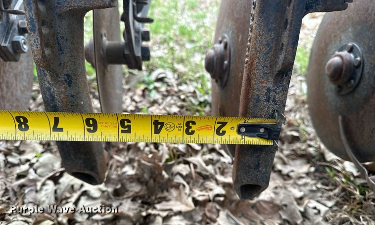 image for item DF8471 John Deere 8300 grain drill