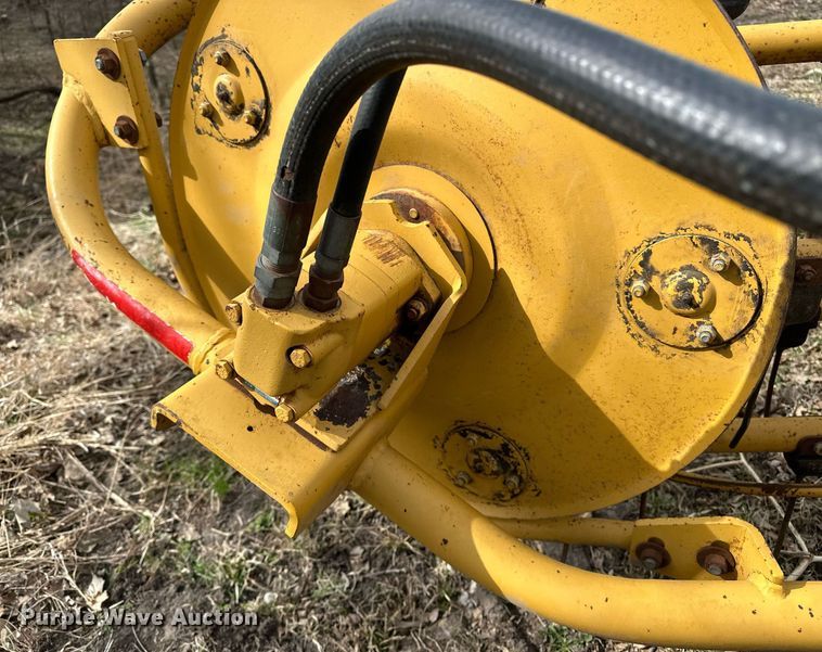 image for item DF8472 Vermeer R-9B hay rake