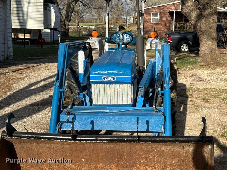 image for item DM5633 1985 Ford 2110 MFWD tractor