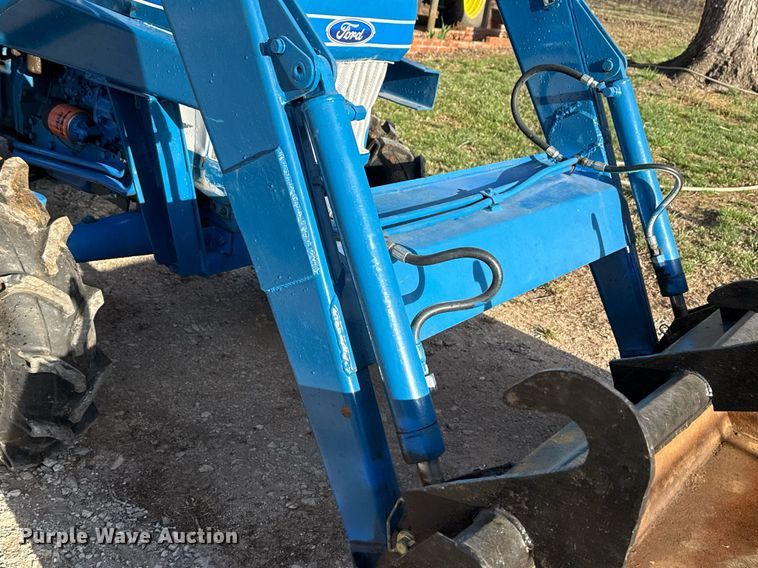 image for item DM5633 1985 Ford 2110 MFWD tractor