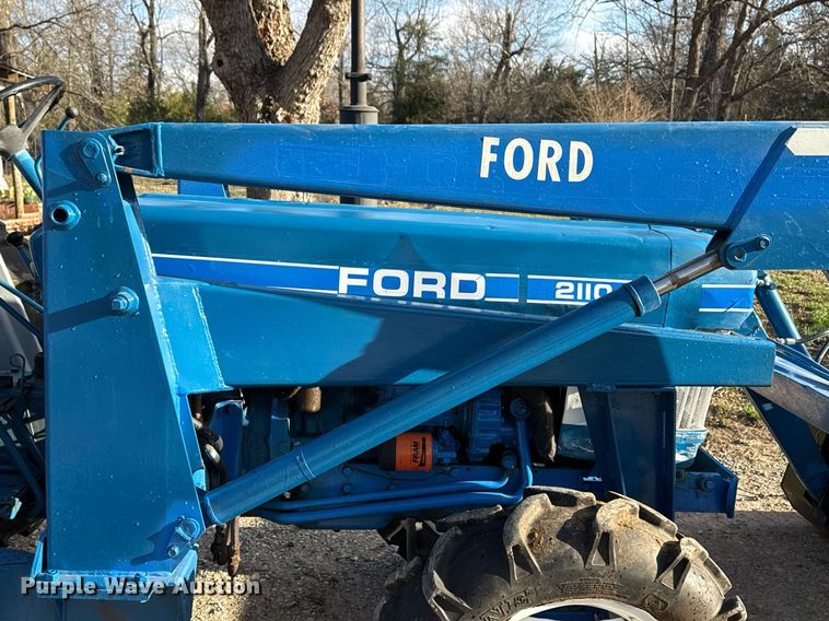 image for item DM5633 1985 Ford 2110 MFWD tractor