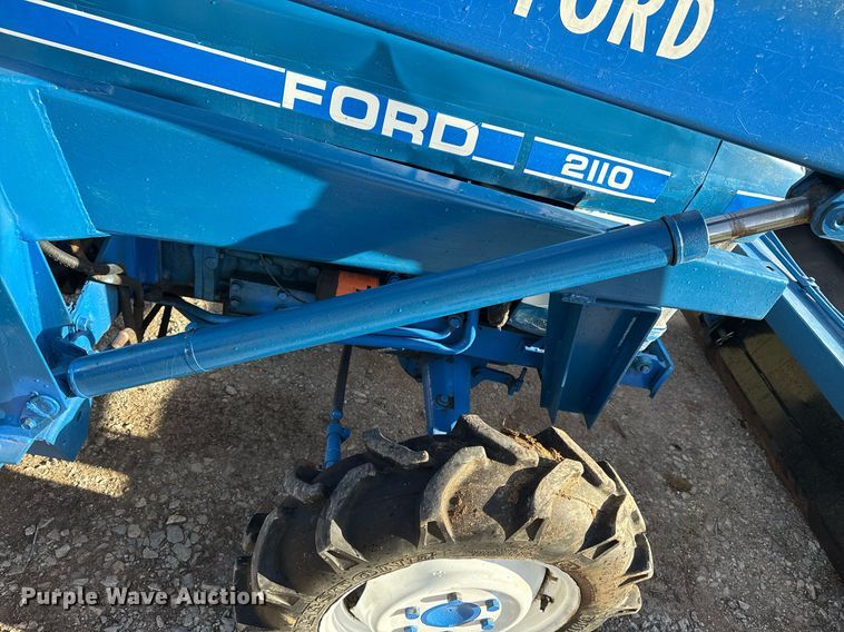 image for item DM5633 1985 Ford 2110 MFWD tractor