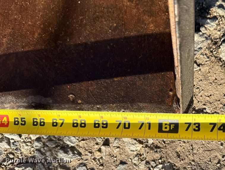 image for item DM5633 1985 Ford 2110 MFWD tractor