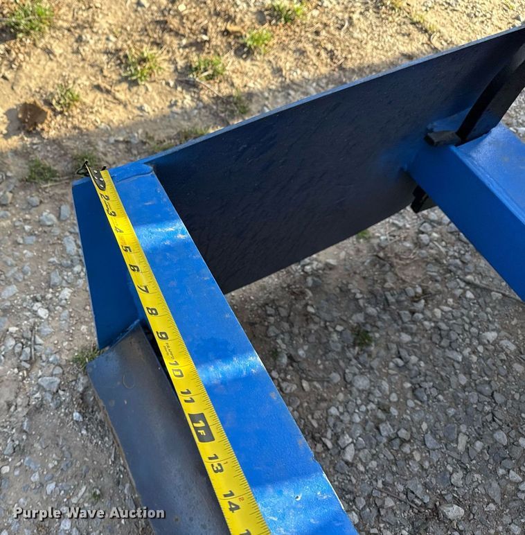 image for item DM5633 1985 Ford 2110 MFWD tractor