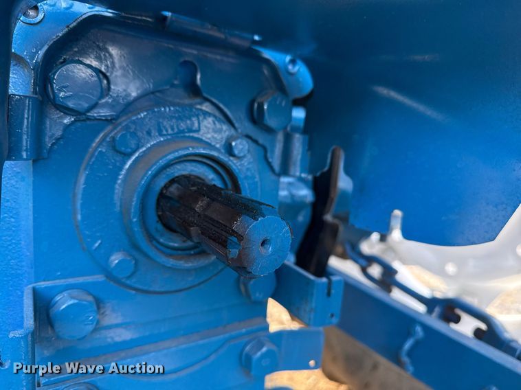 image for item DM5633 1985 Ford 2110 MFWD tractor