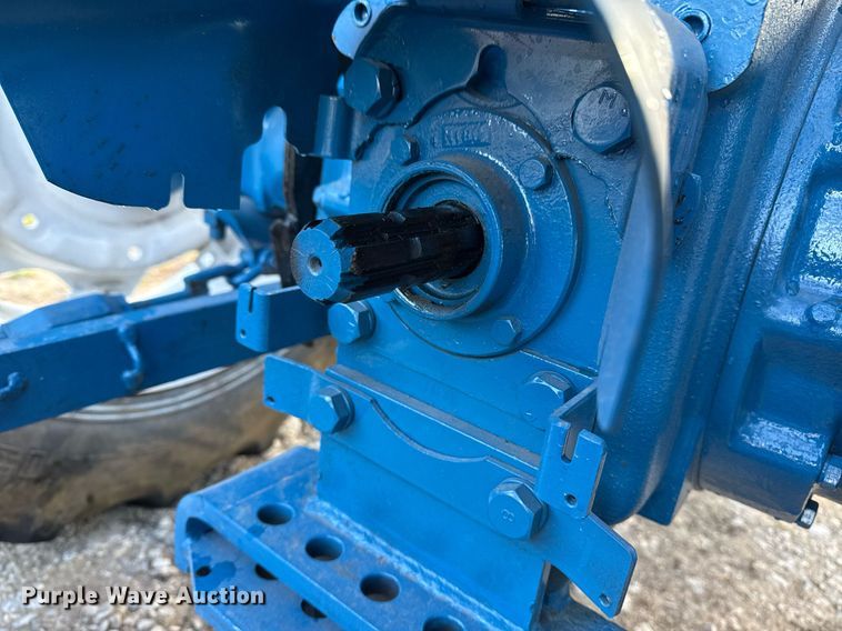 image for item DM5633 1985 Ford 2110 MFWD tractor