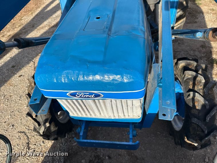 image for item DM5633 1985 Ford 2110 MFWD tractor