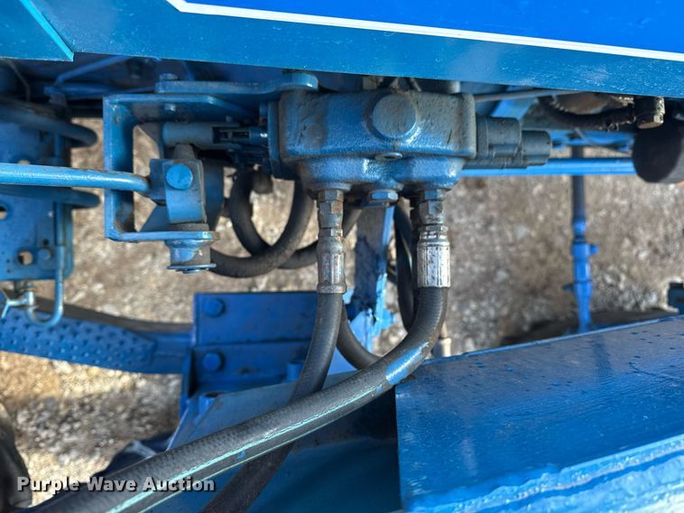 image for item DM5633 1985 Ford 2110 MFWD tractor