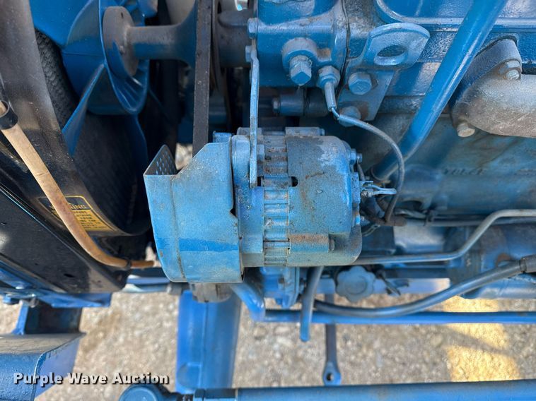 image for item DM5633 1985 Ford 2110 MFWD tractor