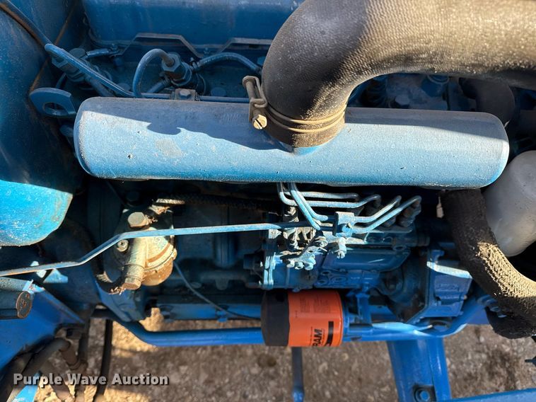 image for item DM5633 1985 Ford 2110 MFWD tractor