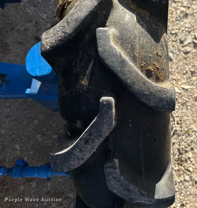 image for item DM5633 1985 Ford 2110 MFWD tractor