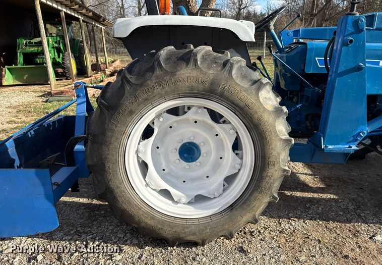 image for item DM5633 1985 Ford 2110 MFWD tractor