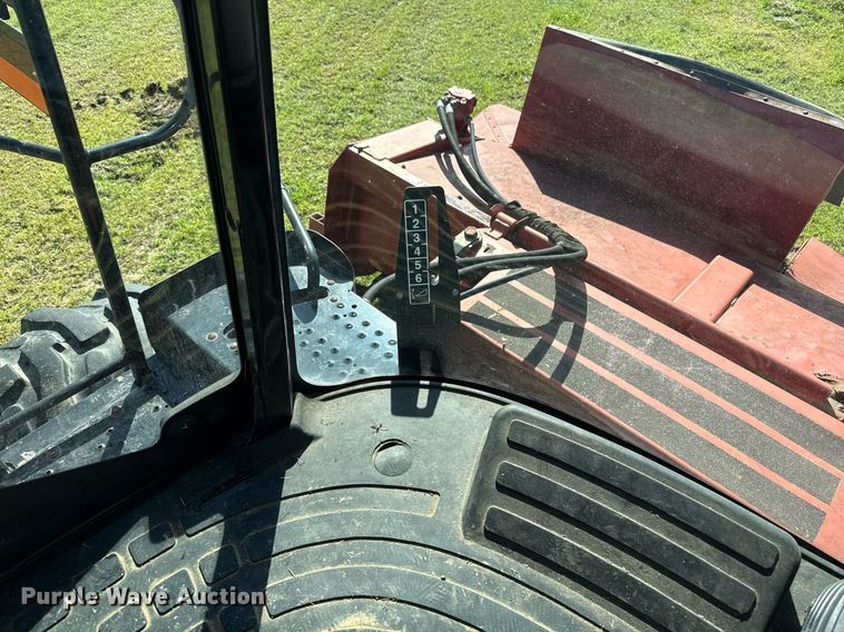 image for item DM7940 2006 Case WDX1902 swather / windrower