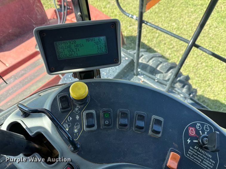 image for item DM7940 2006 Case WDX1902 swather / windrower