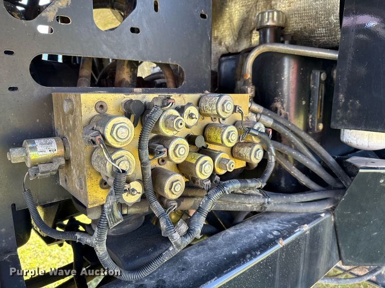 image for item DM7940 2006 Case WDX1902 swather / windrower