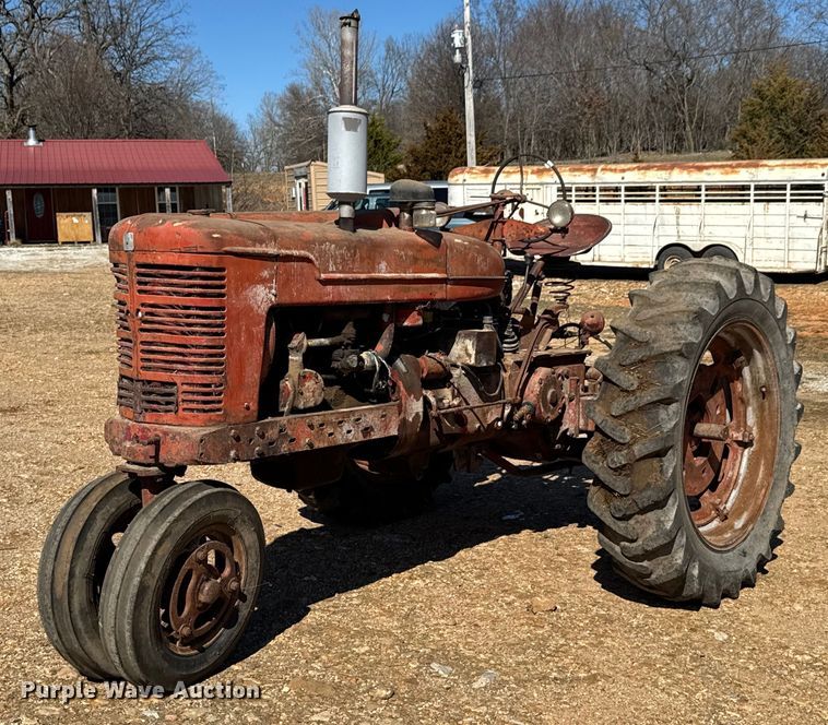 image for item DO0448 1953 Farmall Super M tractor