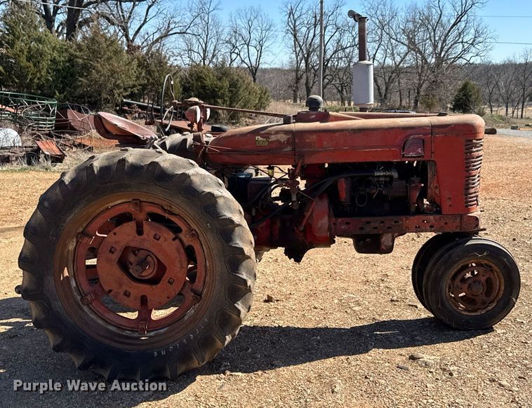image for item DO0448 1953 Farmall Super M tractor