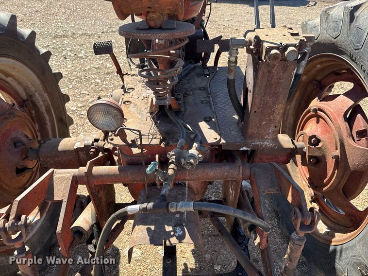 image for item DO0448 1953 Farmall Super M tractor
