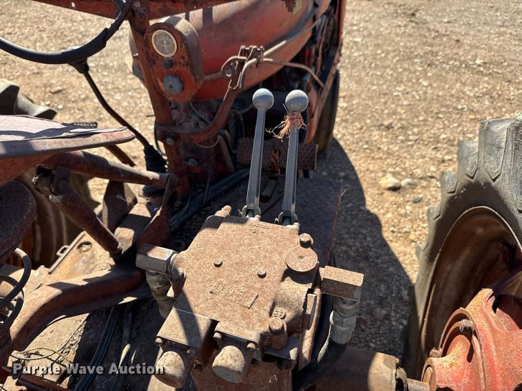 image for item DO0448 1953 Farmall Super M tractor