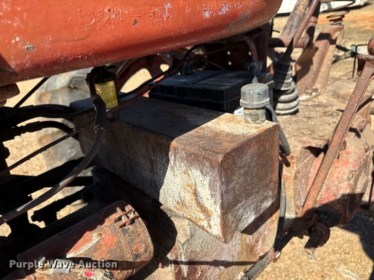 image for item DO0448 1953 Farmall Super M tractor