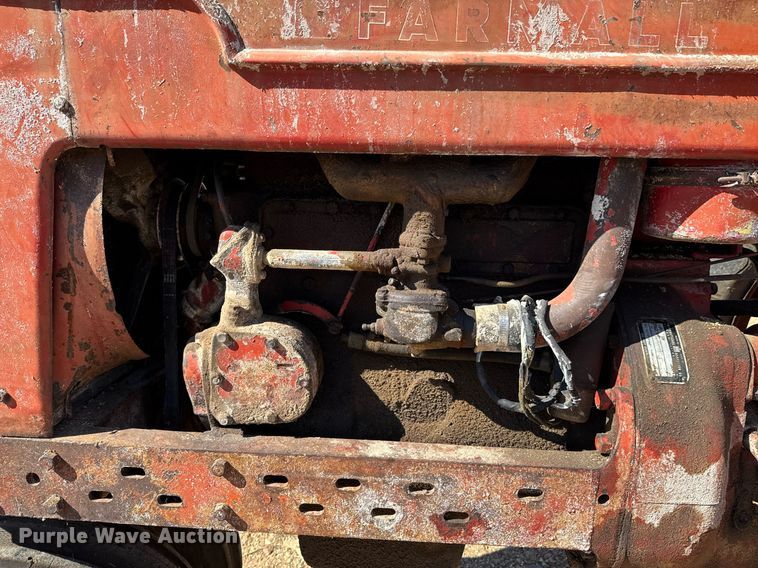 image for item DO0448 1953 Farmall Super M tractor