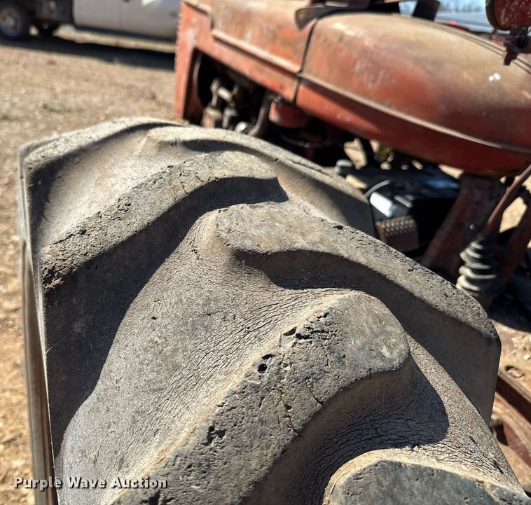 image for item DO0448 1953 Farmall Super M tractor