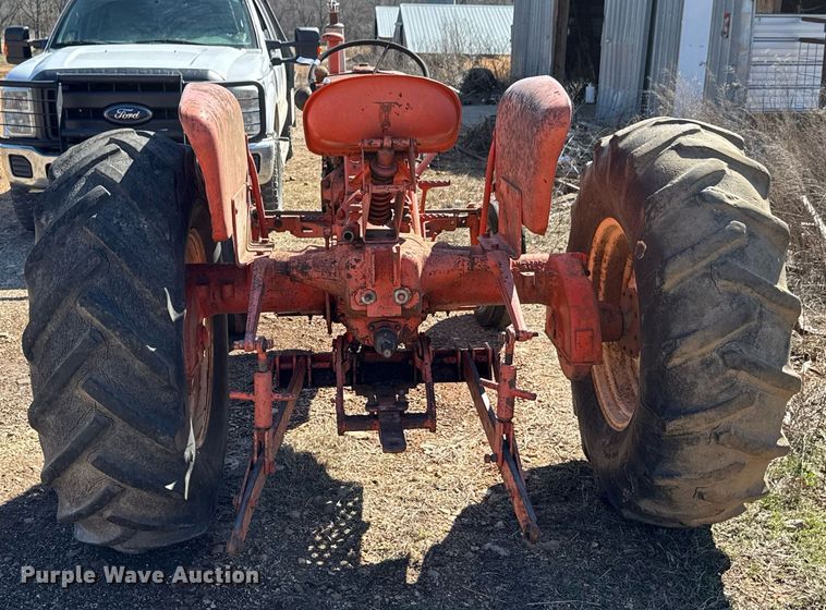 image for item DO0449 Allis-Chalmers D14 tractor