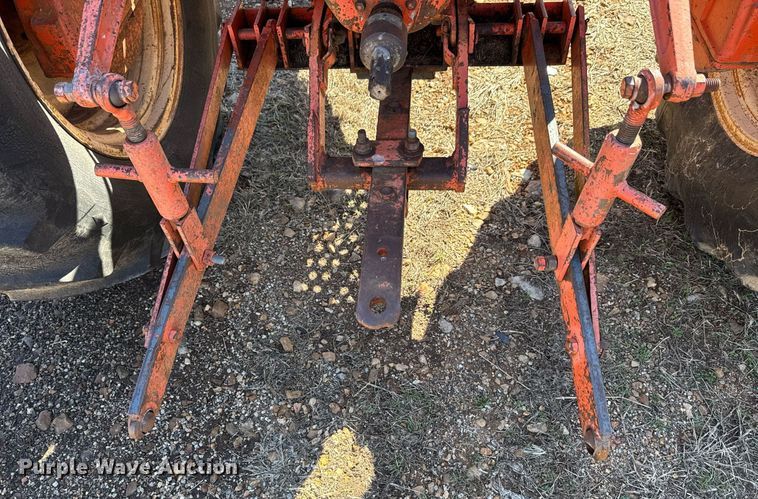 image for item DO0449 Allis-Chalmers D14 tractor