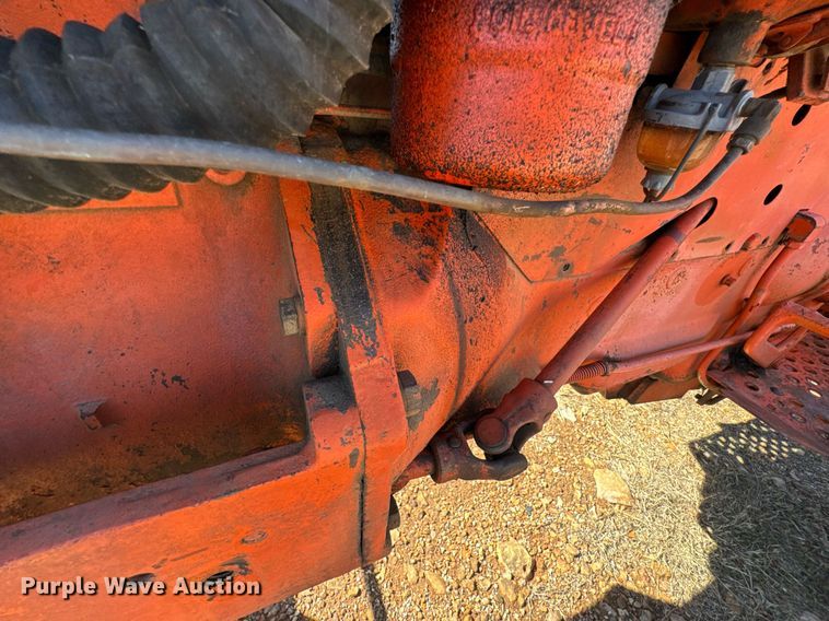 image for item DO0449 Allis-Chalmers D14 tractor