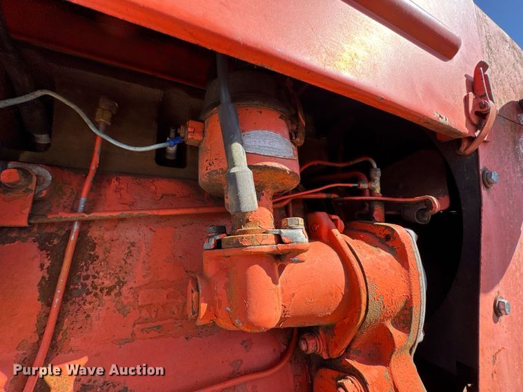 image for item DO0449 Allis-Chalmers D14 tractor