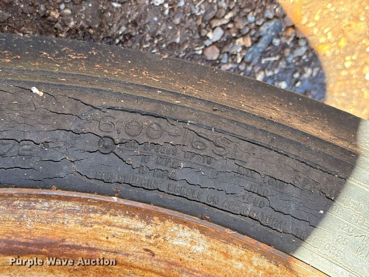 image for item DO0449 Allis-Chalmers D14 tractor