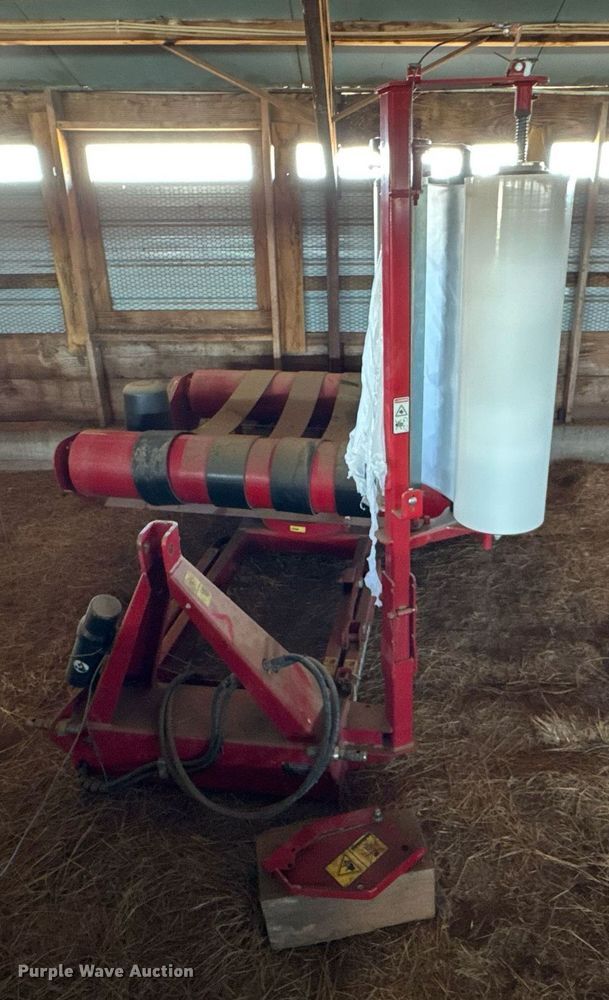 image for item DO0450 2016 Anderson RB-200 bale wrapper