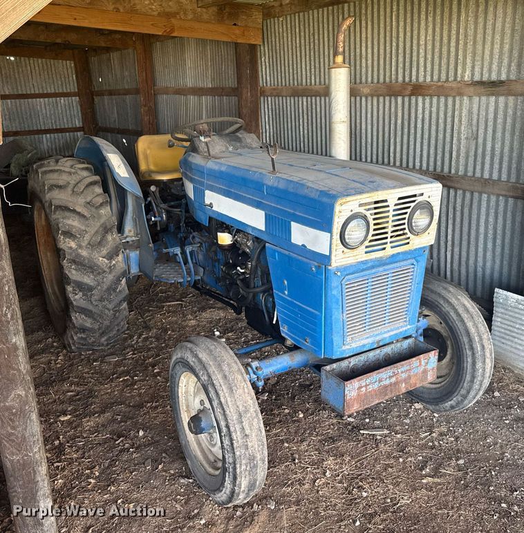 image for item DO0451 Long 1563 tractor