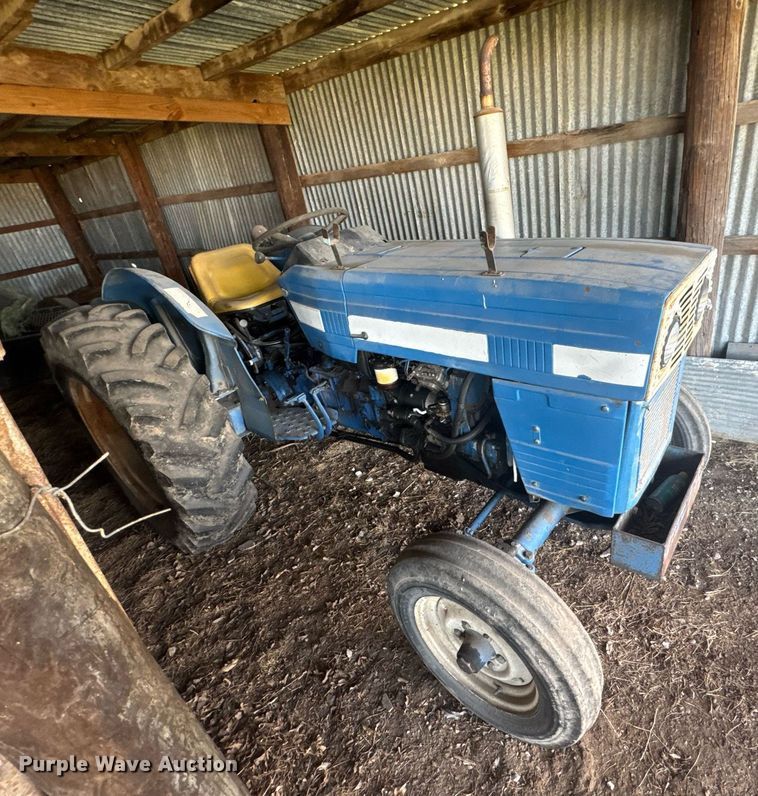 image for item DO0451 Long 1563 tractor